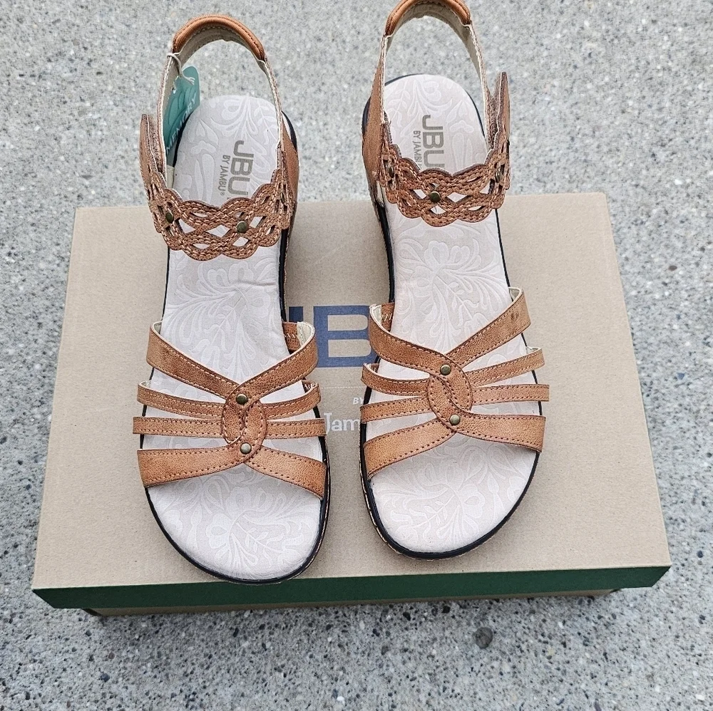 New Jbu memory foam Cushioned sandals women's 8